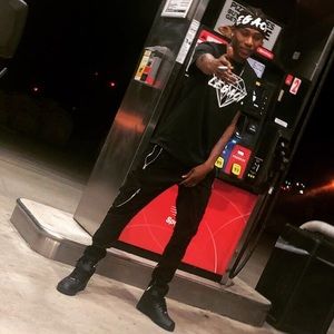 Meet your Posher, Dionte